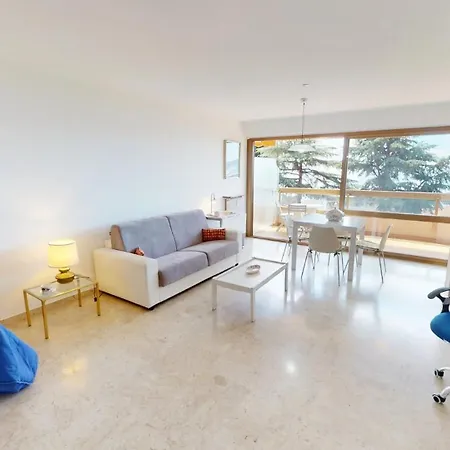 56c - Joli Et Spacieux Avec Grande Terrasse Vue Et Garage Prive Dans Le Sous-sol De La